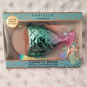 Danielle creations mermaid tail contour brush